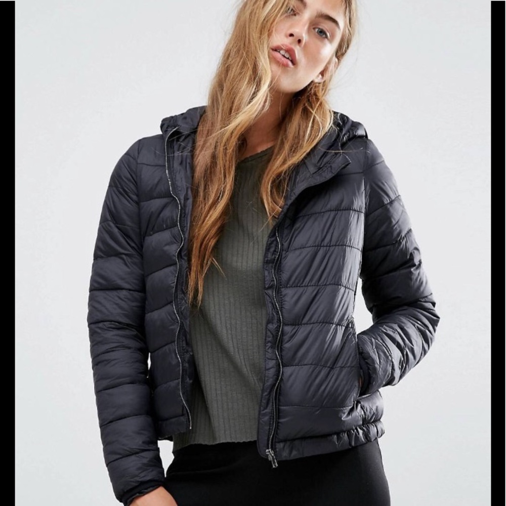 Pull & Bear Quilted Hooded Jacket